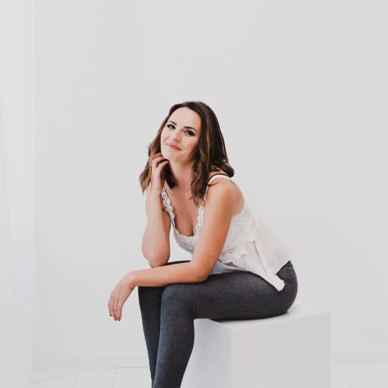 WEDDING PHOTOGRAPHER