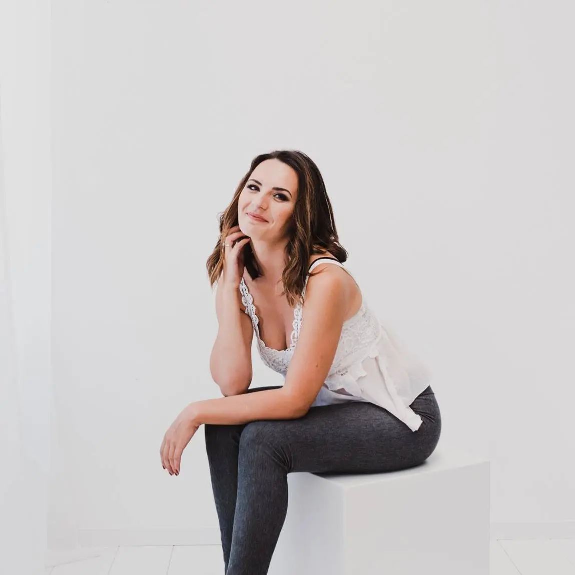 WEDDING PHOTOGRAPHER