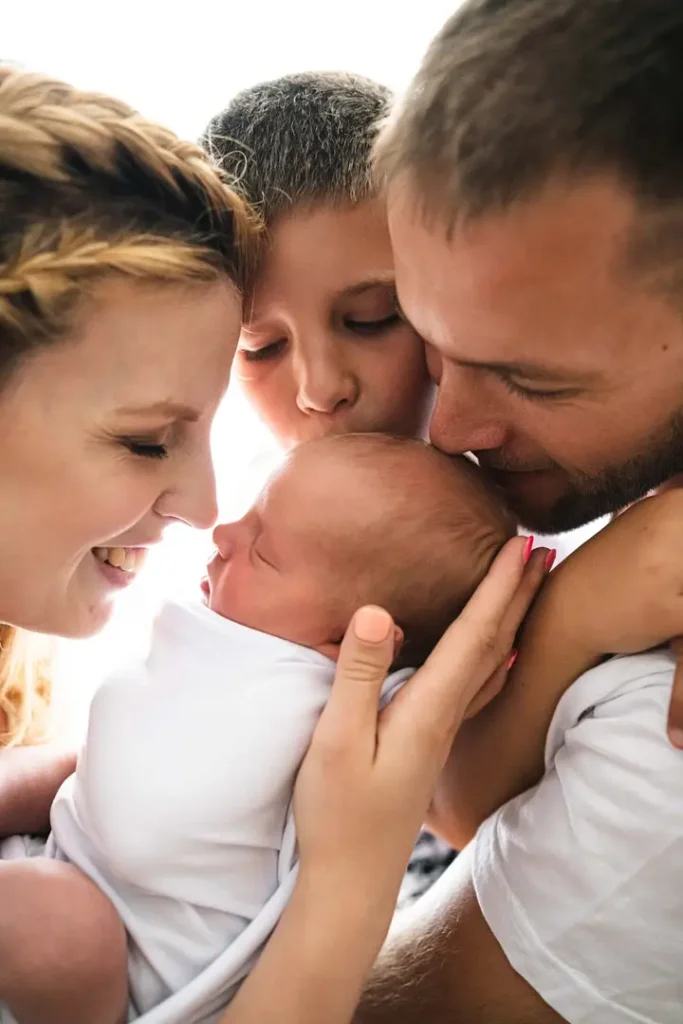 "Fotografiranje novorojenčka v studiu"